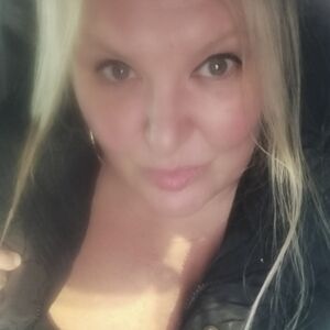 Meet your Posher, Cynthia